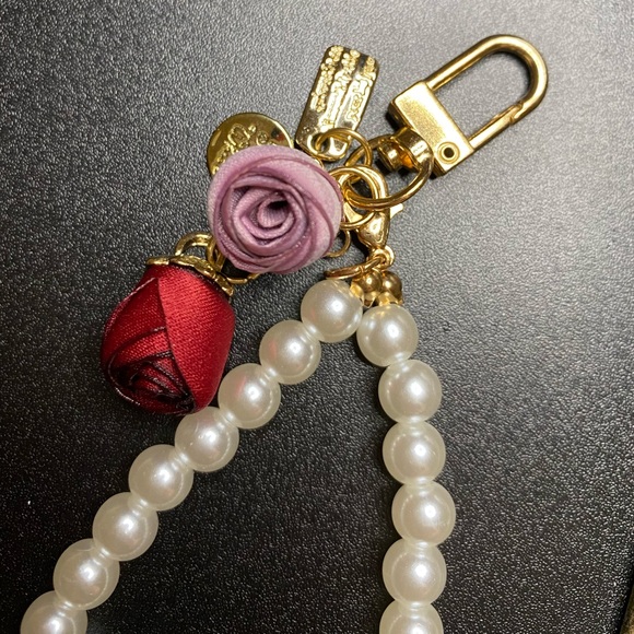 Handmade rose flower bag charm Keychain - Picture 2 of 2